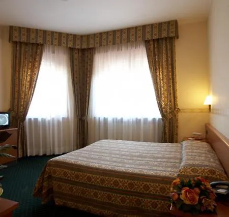 Отель Dropiluc Druento