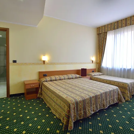 Dropiluc Отель 3*