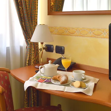 Отель Dropiluc Druento