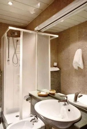 Отель Dropiluc 3*